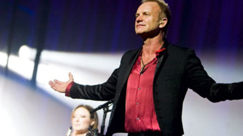 Sting cuando se presentó junto a The Police en el estadio de River en el 2007.