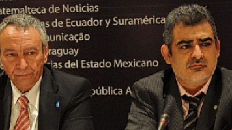 A la izquierda, Martín García, el nuevo director de la agencia de noticias estatal.