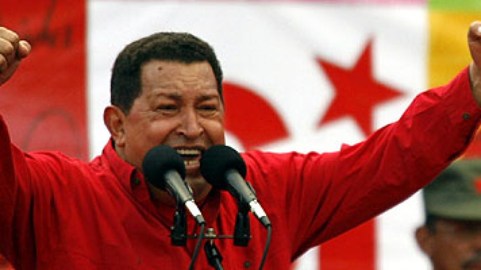 Chávez, cada vez más a la izquierda con su revolución.