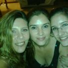 “Con Fer, mi cuñada y con Yami” Mónica Ayos