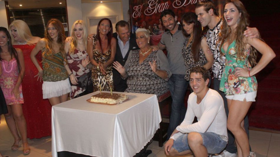 El elenco festeja el cumple de María Martha Serra Lima