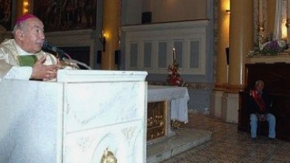 El Obispo de La Rioja, Roberto Rodríguez, denunció coimas en la sanción del Matrimonio igualitario.
