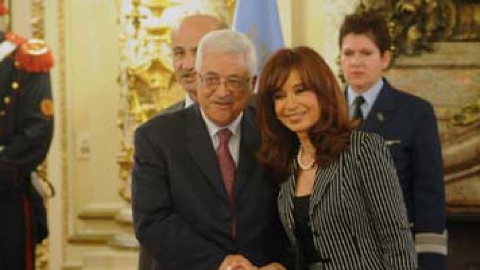La presidenta Cristina Kirchner recibió en noviembre de 2009 a su par de la Autoridad Nacional Palestina, Mahamoud Abbas.