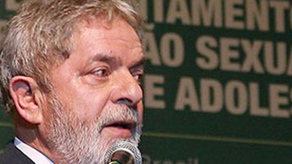 Lula se quejó porque no hubo protestas en el mundo contra la detención del fundador de WikiLeaks.