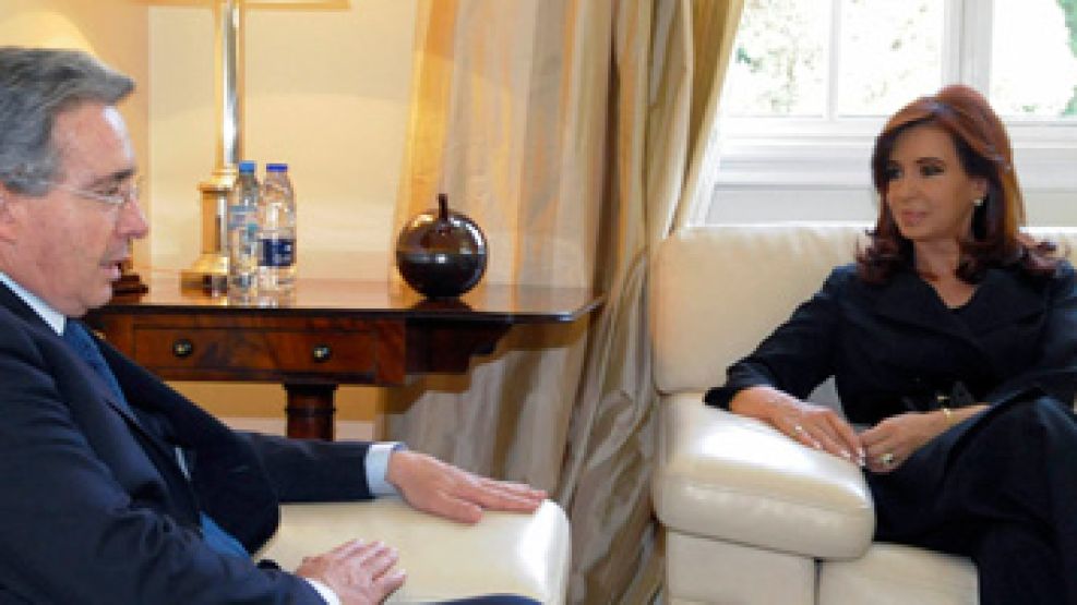 Uribe y Cristina se reunieron en la Casa Rosada.