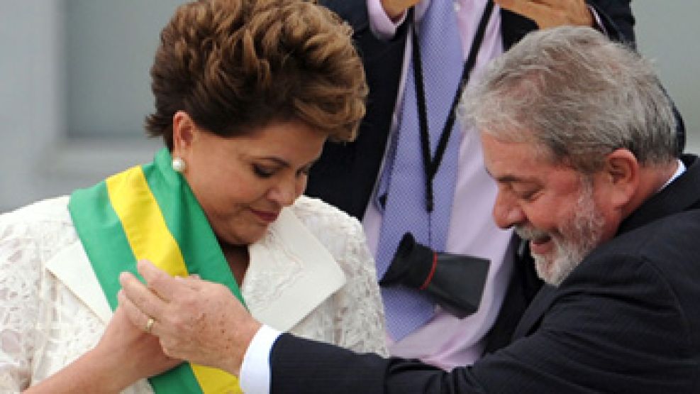 Dilma Rousseff se convirtió en la primera presidenta de Brasil.