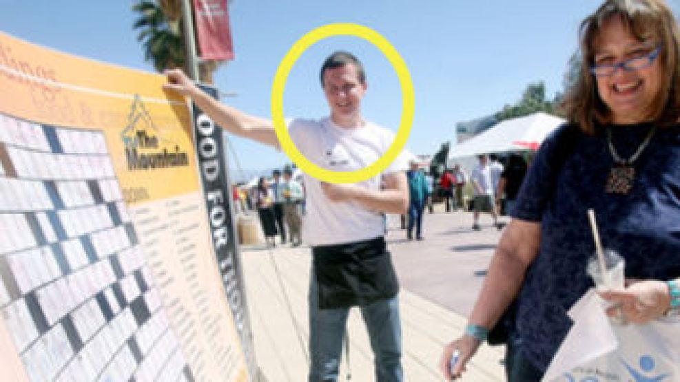 Jared Lee Loughner, de voluntario en un evento en Arizona.