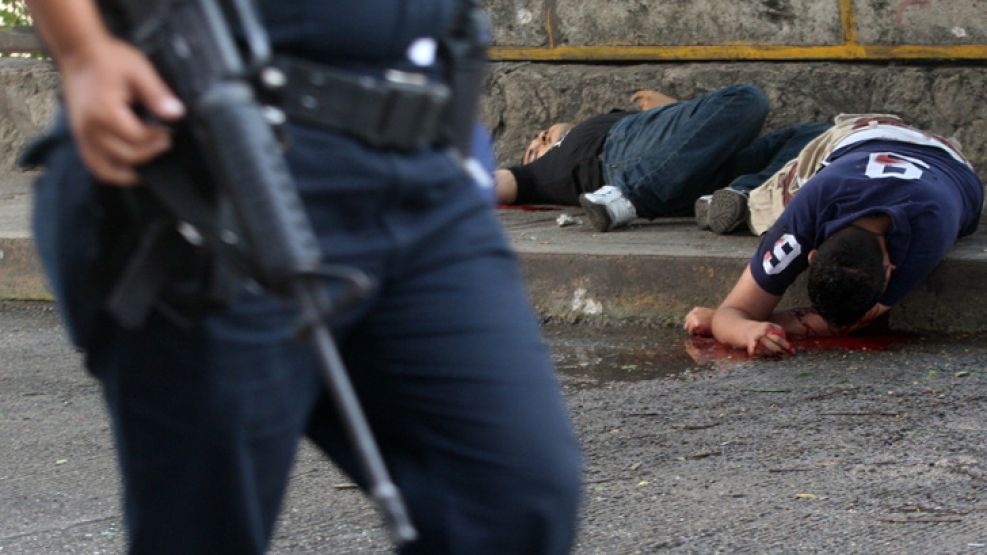 Las guerras de carteles en México dejó en 2010 unas 10.000 personas asesinadas.