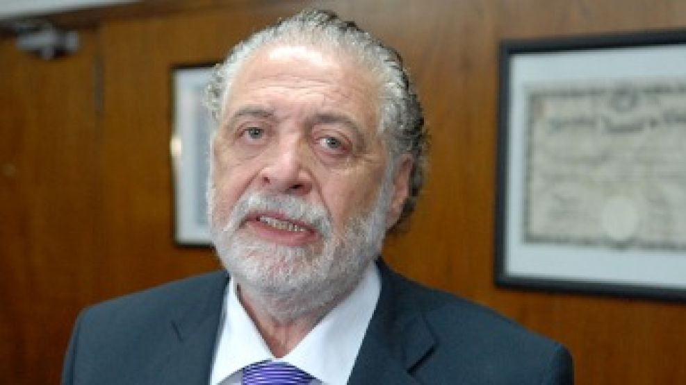 El ex ministro de Salud K y actual embajador en Chile, Ginés González García, deberá declarar ante Oyarbide como testigo.