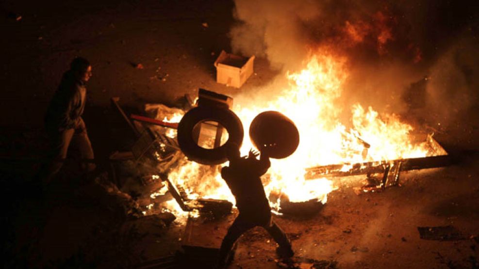 Fuego y enfrentamientos con la policía en Egipto.