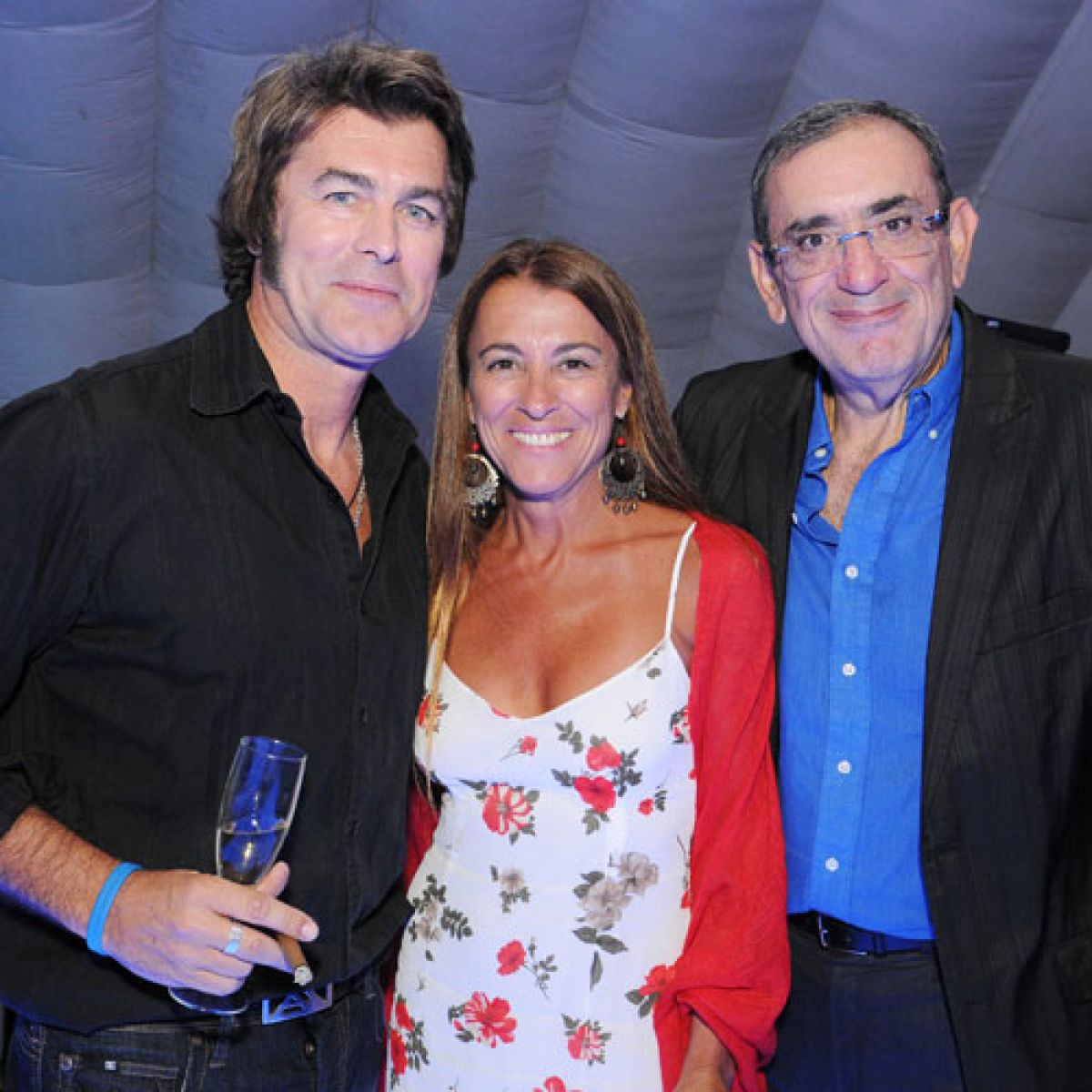 Exitoina Gabriel Corrado Y Esposa De Festejo