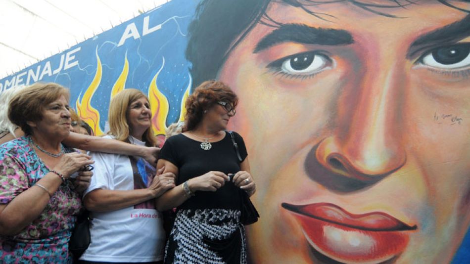 El mural homenaje a Sandro