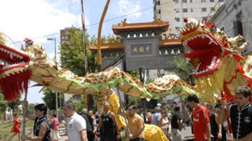 La colectividad china celebró el año del conejo en el barrio de Belgrano.