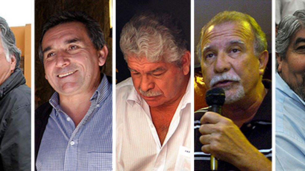 Barrionuevo, Schmid, Pedraza, Plaini y Moyano. La CGT se despegó de Pedraza: "Tiene que asumir las responsabilidades".