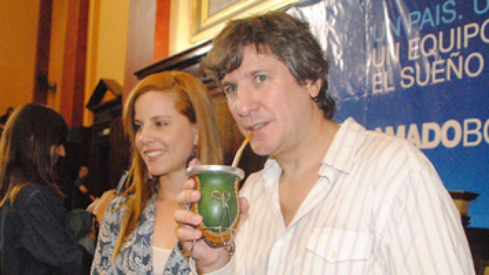 Boudou y Agustina Kämpfer. Esta vez el ministro de Economía fue "custodiado" también por sus padres.