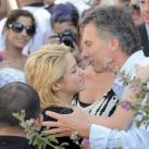 Shakira al llegar a Buenos Aires fue recibida por Mauricio Macri
