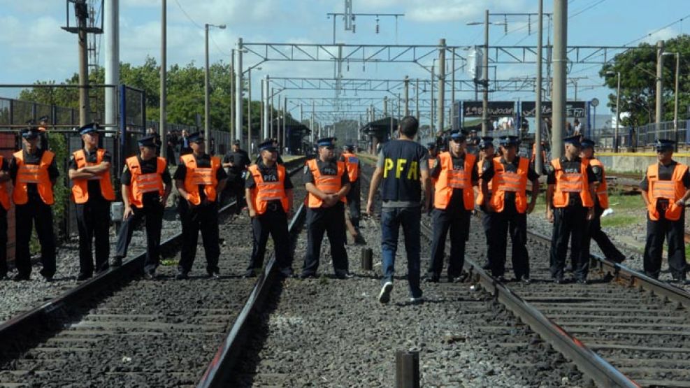 La Policía Federal estuvo a cargo de la represión de los vendedores ambulantes.