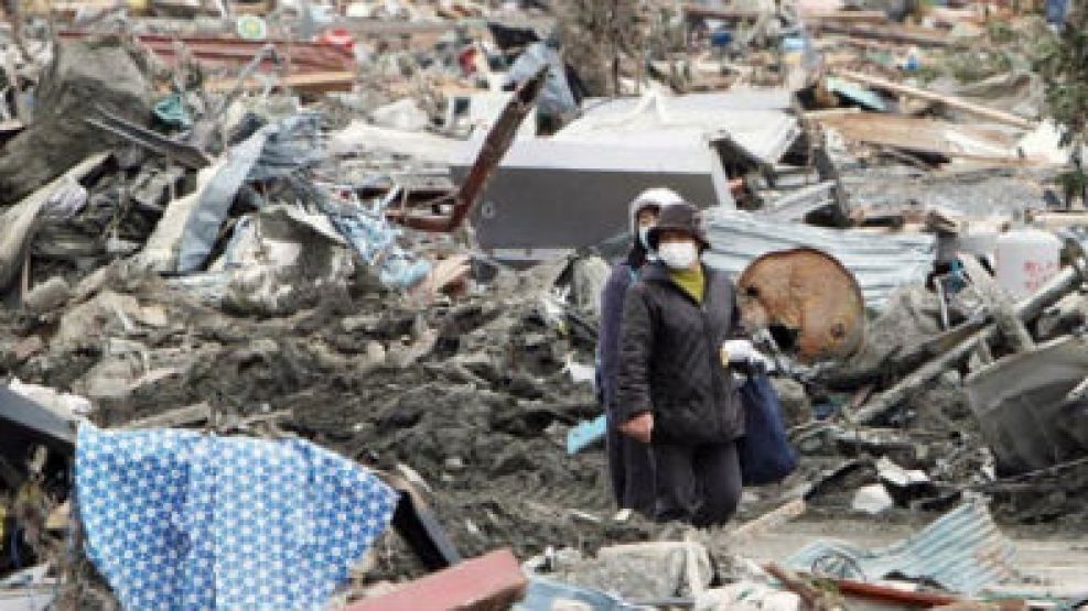 Japón enfrenta una de sus peores crisis de los últimos cincuenta años.