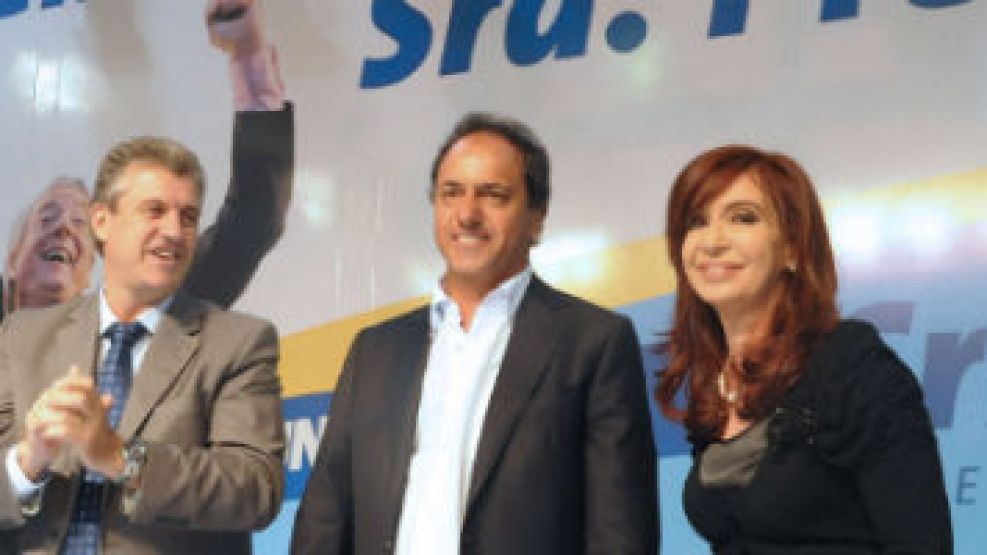 Cristina y Scioli fueron hasta Chubut para acompañar la candidatura de Eliceche.