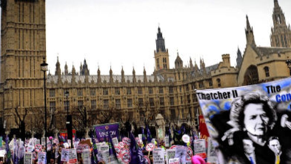 Rebelión en Londres ante los recortes