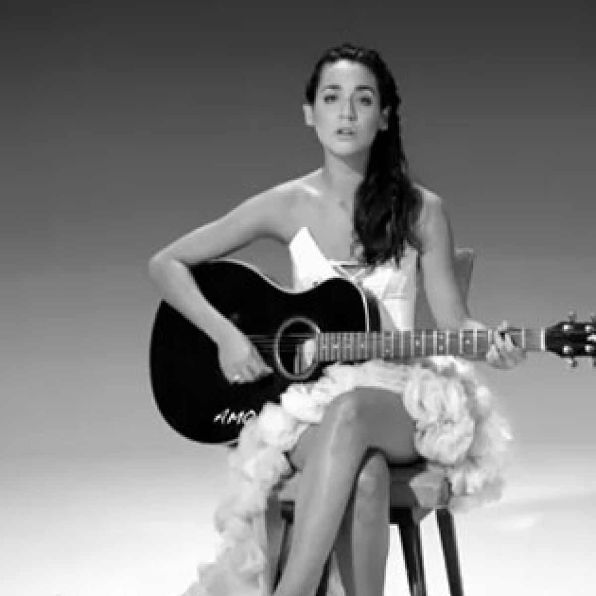 Exitoina Daniela Herrero Rinde Tributo A Pappo Daniela herrero no está entre los 500 artistas más apoyados y visitados de esta semana. daniela herrero rinde tributo a pappo