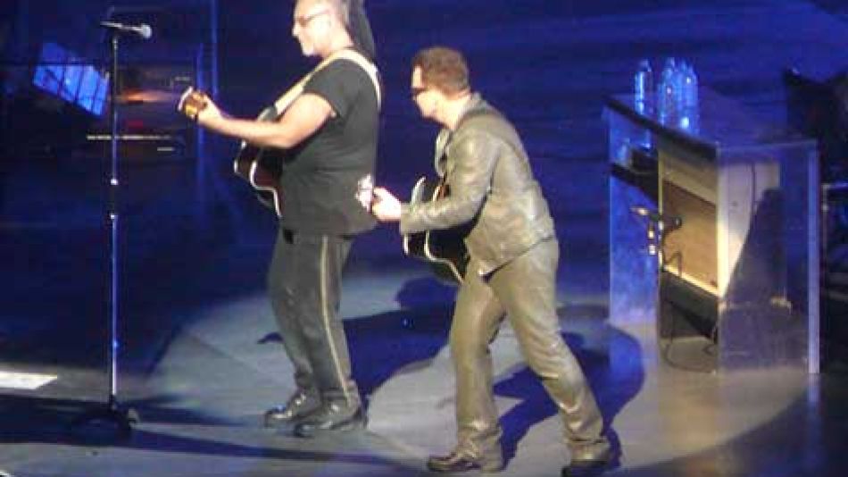 León Gieco y Bono en el recital de U2