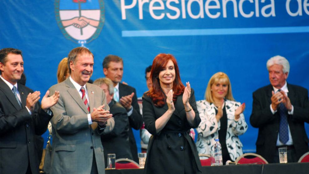 La Presidenta destacó "el trabajo de todos los argentinos".