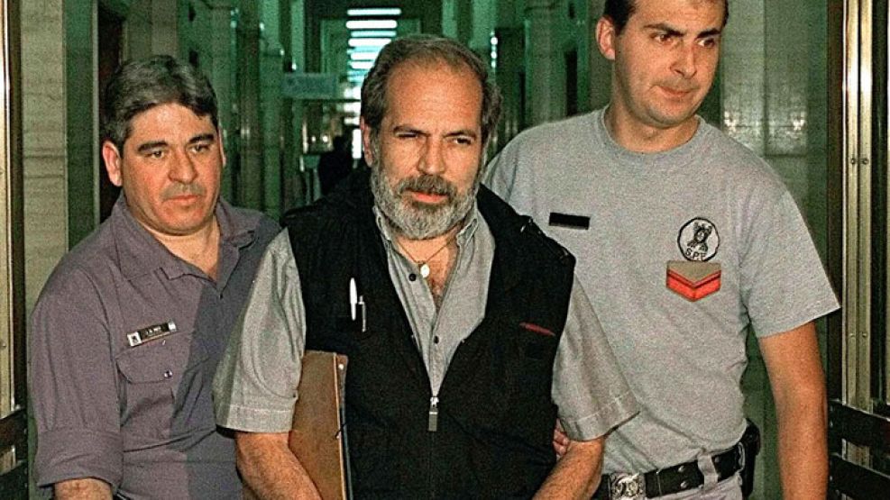 Clavel enfrentó a la Justicia argentina en 1996. Ahora estaba en libertad condicional.