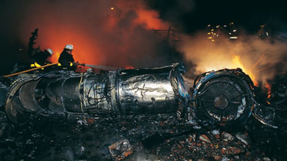 En la mayor  tragedia aérea del país murieron 65 personas.