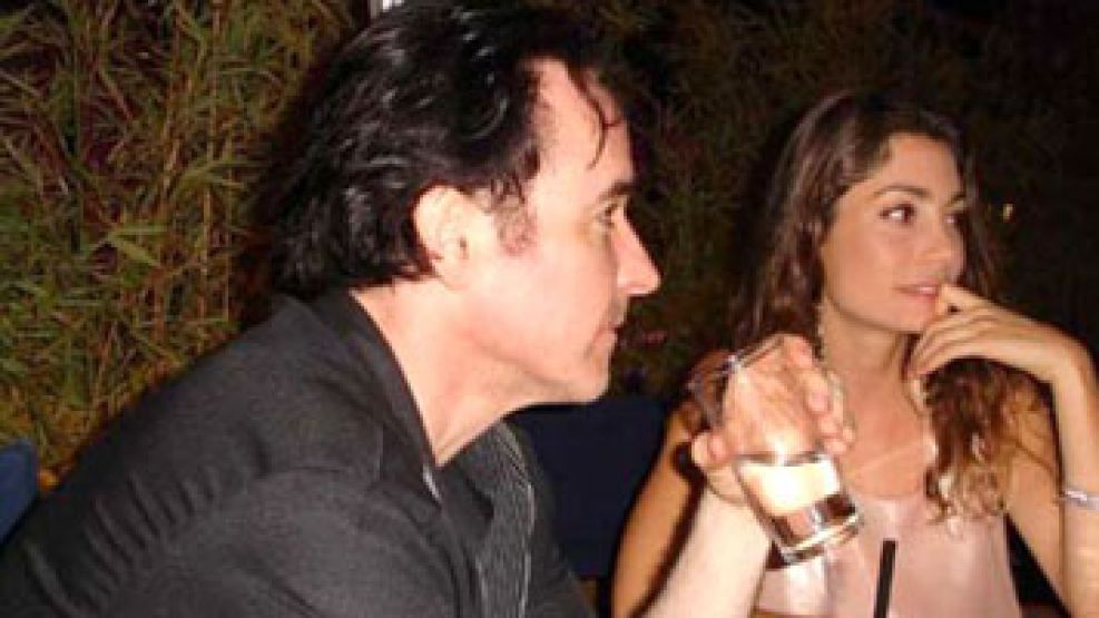 Lola Fernández, junto a John Cusack durante su estadía en Buenos Aires.