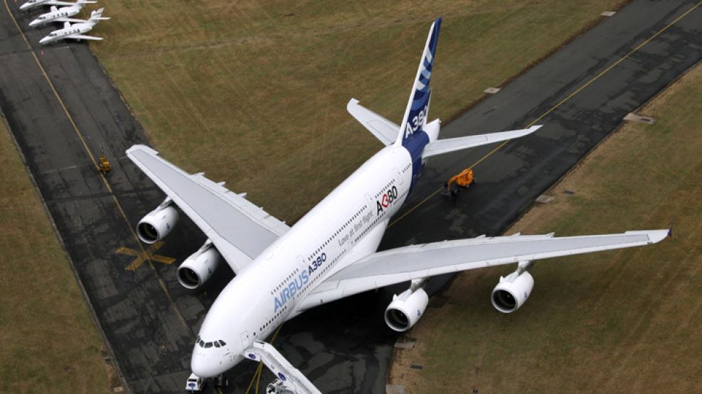 Un Airbus A380 en la Exposición de París.