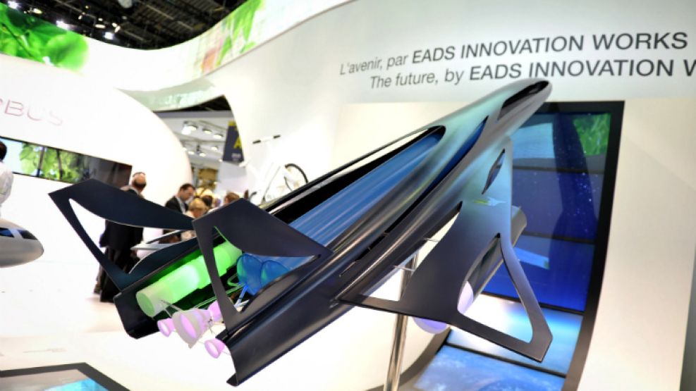 Maqueta del futuro avión supersónico conocido como ZEHST.