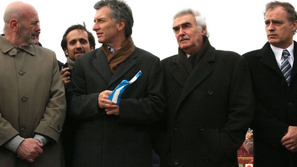 Macri junto a los ex jefes comunales de la Ciudad Jorge Telerman, Aníbal Ibarra y Enrique Olivera.