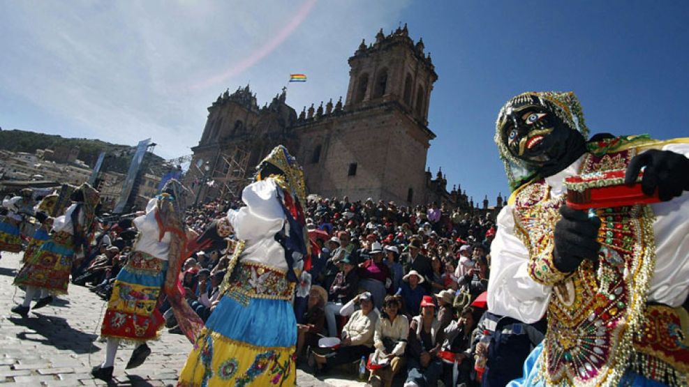 Las celebraciones, a cien años del descubrimiento de Machu Picchu, empezaron esta mañana. 