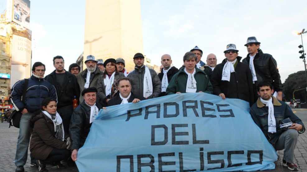 Padres y abuelos reclaman que la Justicia acelere los tiempos para ver a sus hijos. 