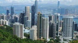 La babía Victoria en Hong Kong es una zona residencial exclusiva para rascacielos de lujo.