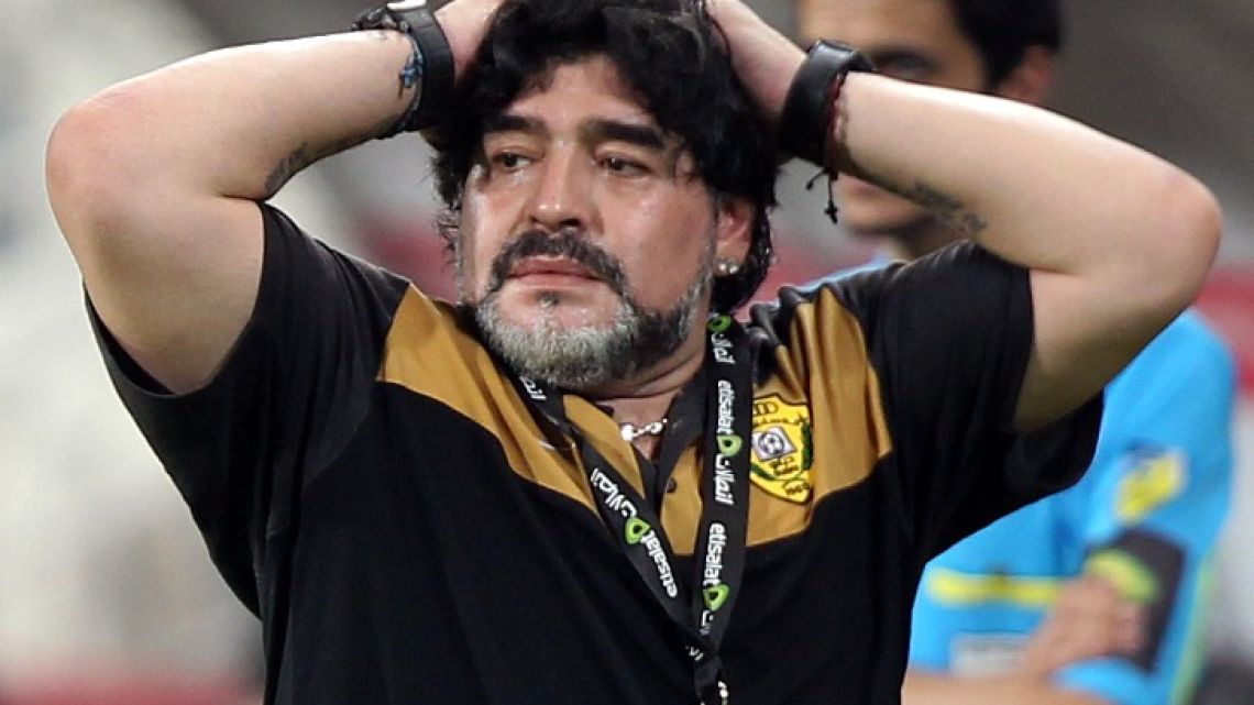 Mal arranque de Maradona en Dubai | 442