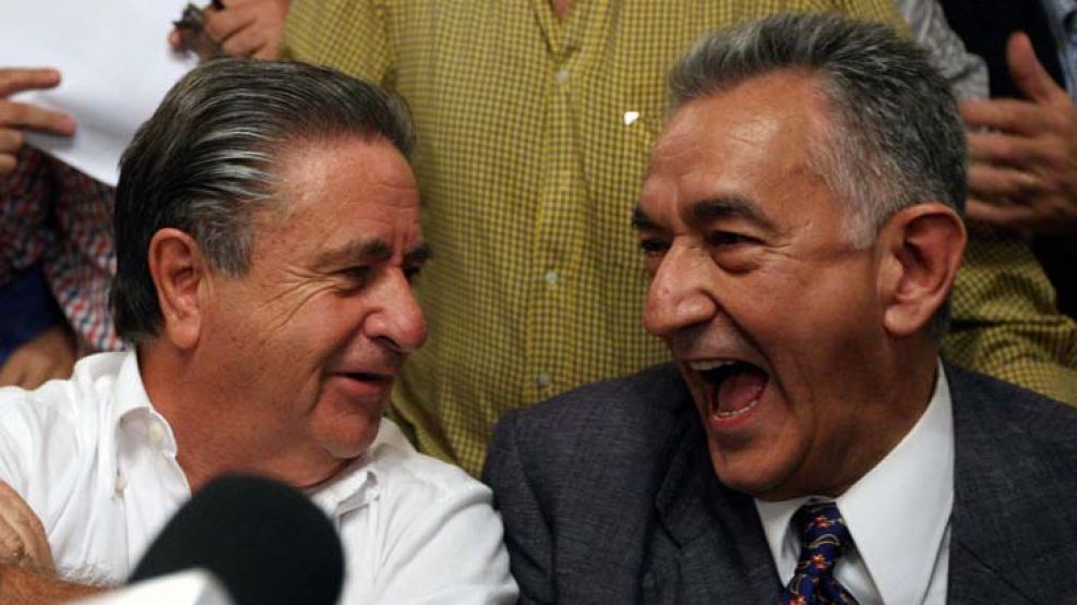 Duhalde y Rodríguez Saá compartían actos y abrazos. Ahora está todo mal.