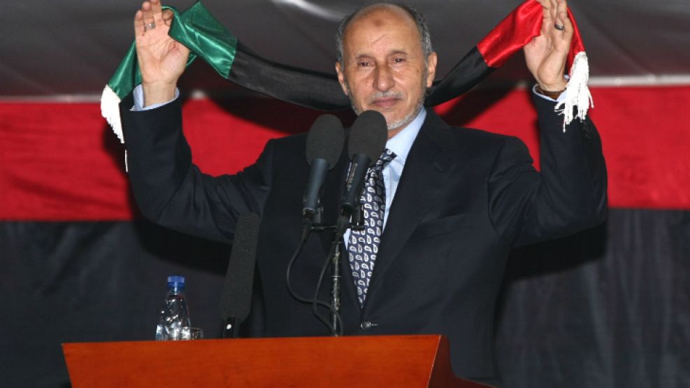 Mustafa Abdul Jalil, titular del gobierno de transición libio, durante su primer discurso en Trípoli.