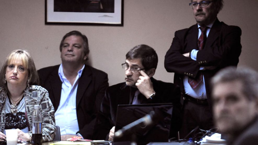 Sergio Schoklender, durante su extensa exposición ante la Comisión de Asuntos Constitucionales de la Cámara de Diputados.