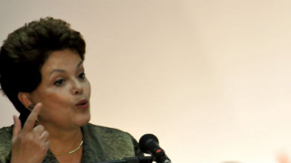 Rousseff vuelve a perder a otro ministro por escándalos de corrupción.