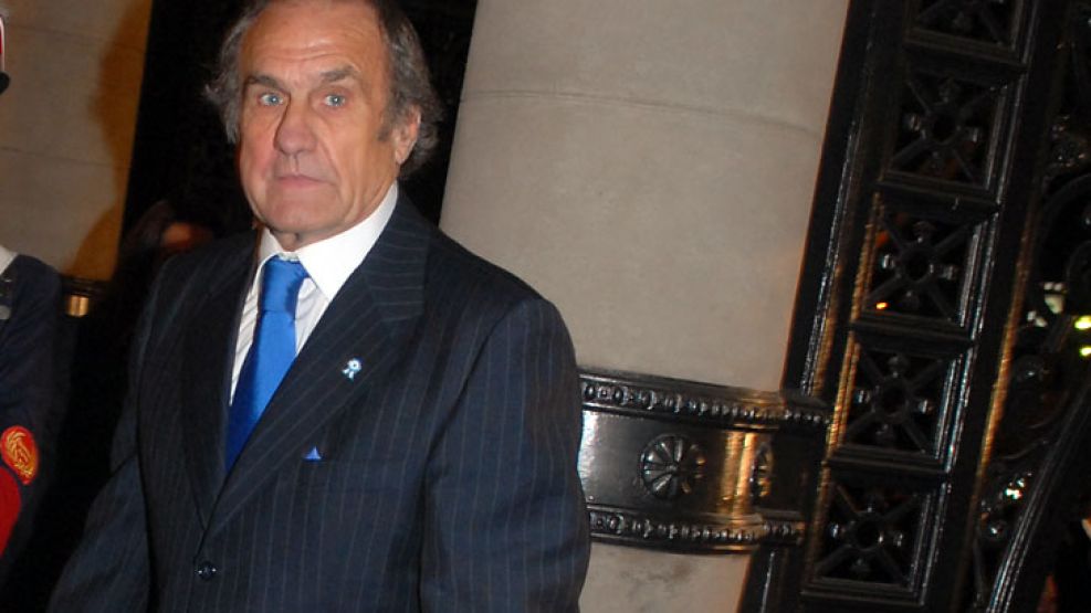 Reutemann vaticinó un triunfo del oficialismo, pero aclaró que el continúa en las filas del PJ disidente.