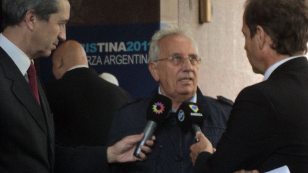 Héctor Recalde.