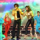 Canta Paola Miranda y Federico