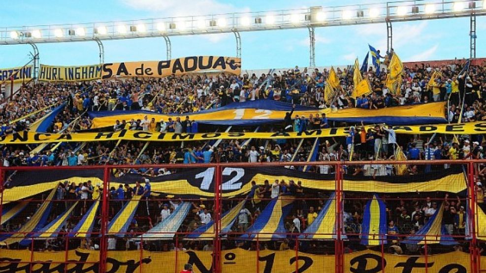 A Liniers podrán ir 2000 hinchas de Boca. ¿Estará "La Doce" como aquí en La Paternal?