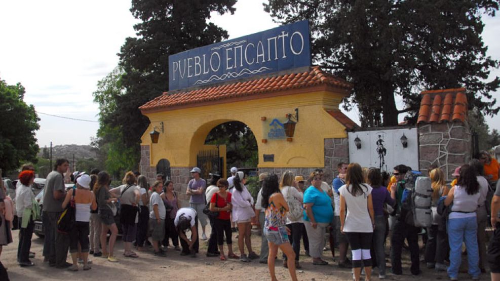 Capilla del Monte se prepara para mañana recibir miles de visitantes por el Encuentros Remanentes Kosmicos Siderales " ERKS".