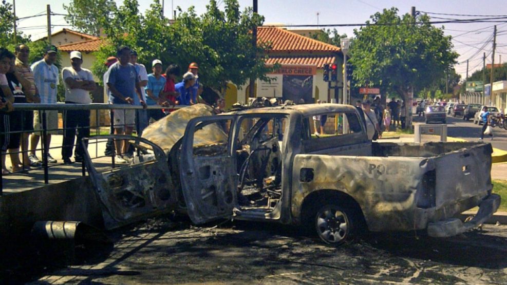 La localidad de Aimogasta en La Rioja vive horas de extrema tensión y dolor. 