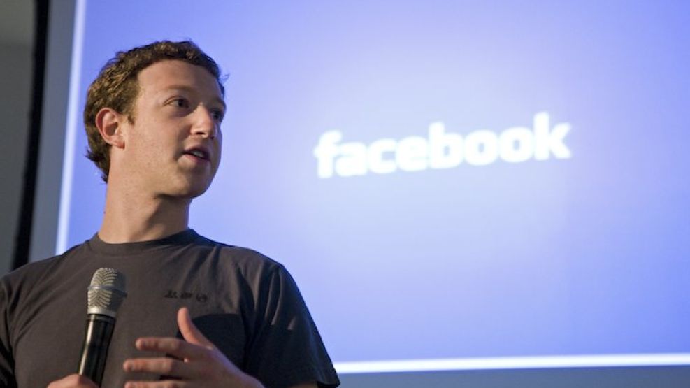 Marc Zuckerberg, creador de Facebook, busca nuevas alternativas para poteniar el crecimiento de la red.
