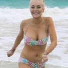 Lindsay Lohan en bikini 11