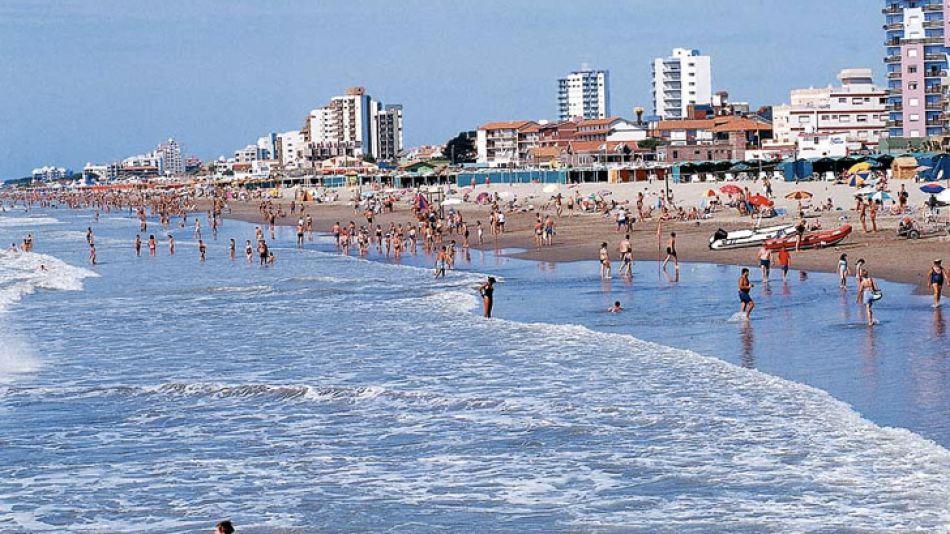 Muy cerca de Gesell se encuentran Mar de las Pampas, Mar Azul y Las Gaviotas.